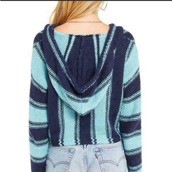 REDUCED!! Wildfox Hermosa Baja crop knit hoodie - Picture 11 of 14